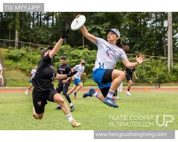 飞盘纪实:成都飞盘队的奋斗与成长之路全景回顾 飞盘纪实:成都飞盘队的奋斗与成长之路全景回顾