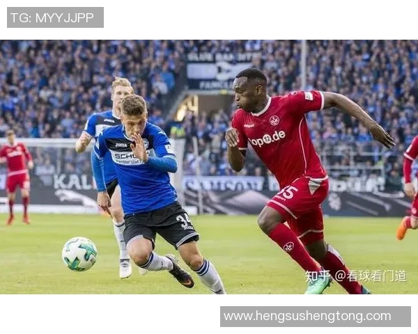 桑德豪与科隆的激烈对决揭示了德甲联赛的竞争魅力与球队实力的较量