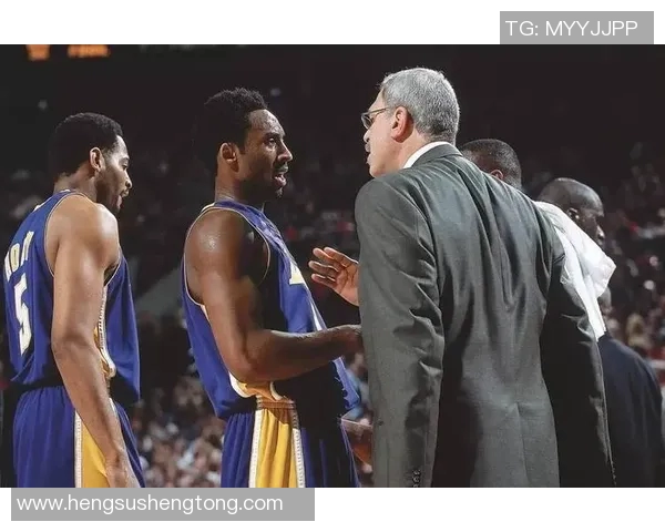 科比传奇：从篮球场上的巨星到全球偶像的心路历程与影响力分析