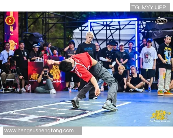 南京街舞队的耐力挑战与成长之路探讨